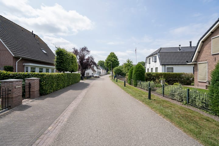 Photo 59 of Laageinde 92-B