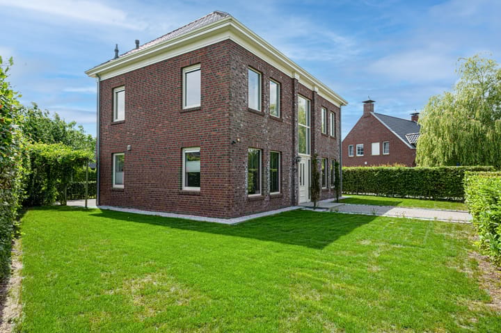 Photo 12 of Cantharel 26