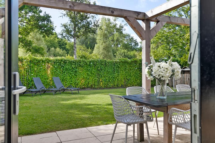 Foto 12 van Larixplantsoen 110