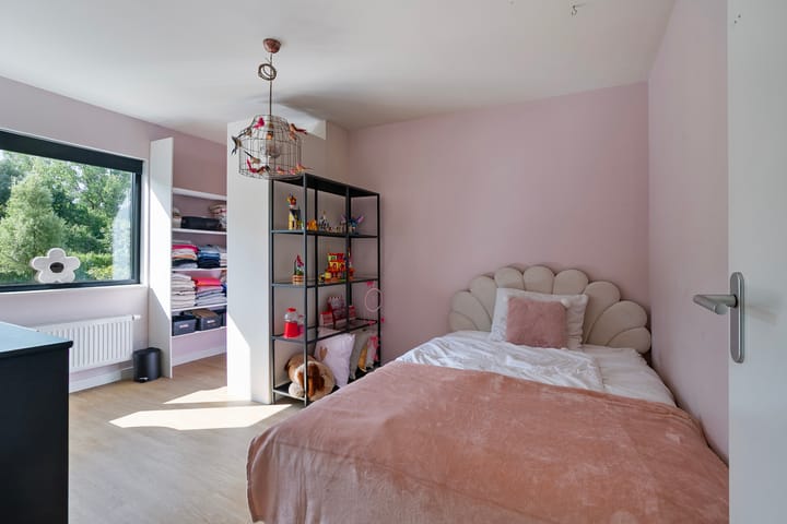 Foto 28 van Larixplantsoen 110