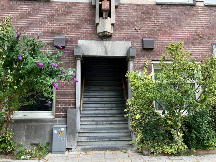 Photo 2 of Wielingenstraat 10-2