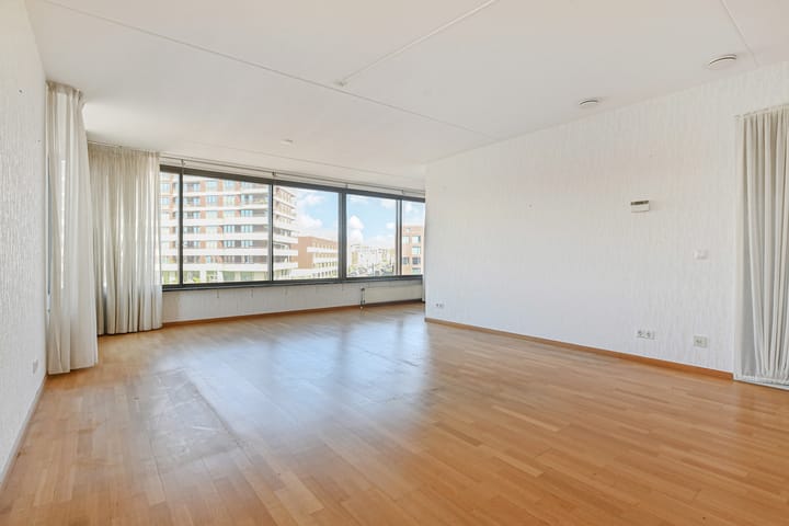 Foto 10 van Dr. Lelykade 351