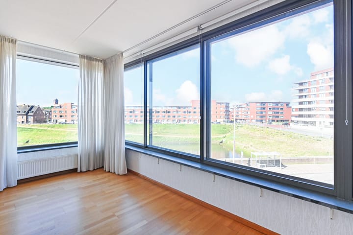 Foto 11 van Dr. Lelykade 351