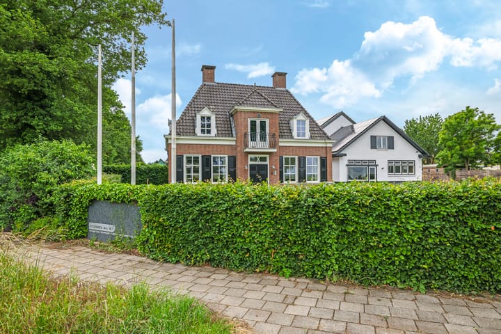 Photo 3 of Dorpsstraat 42