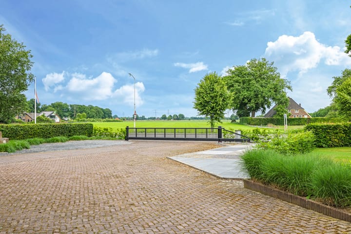 Photo 9 of Dorpsstraat 42