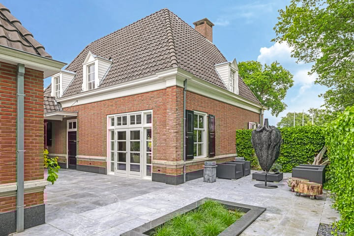 Photo 10 of Dorpsstraat 42