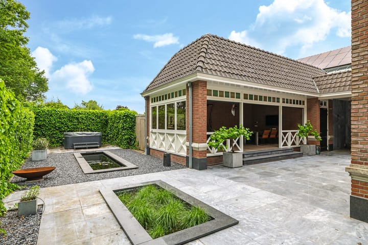 Photo 11 of Dorpsstraat 42