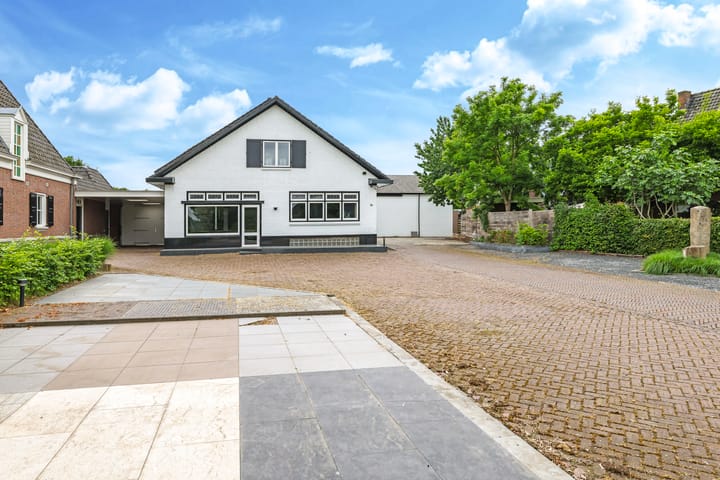 Photo 52 of Dorpsstraat 42