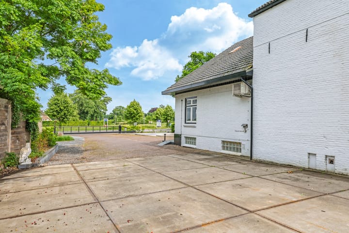 Photo 54 of Dorpsstraat 42