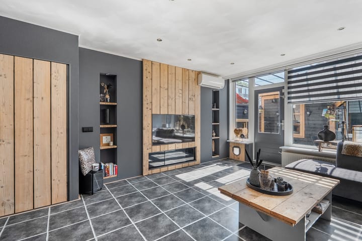 Foto 6 van Troelstrastraat 29