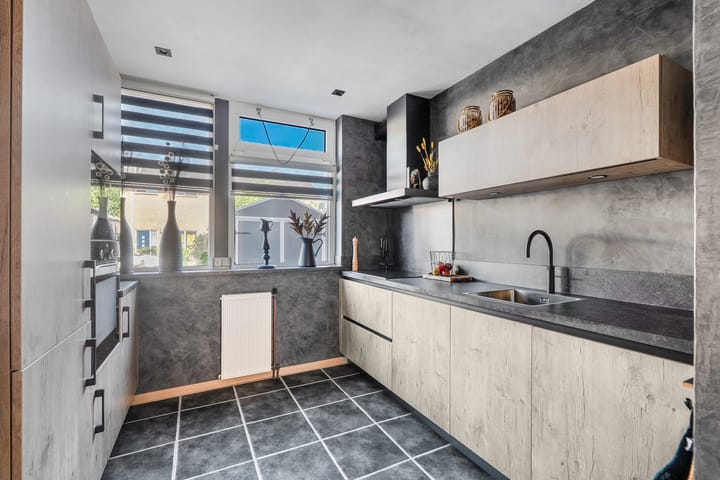 Foto 12 van Troelstrastraat 29