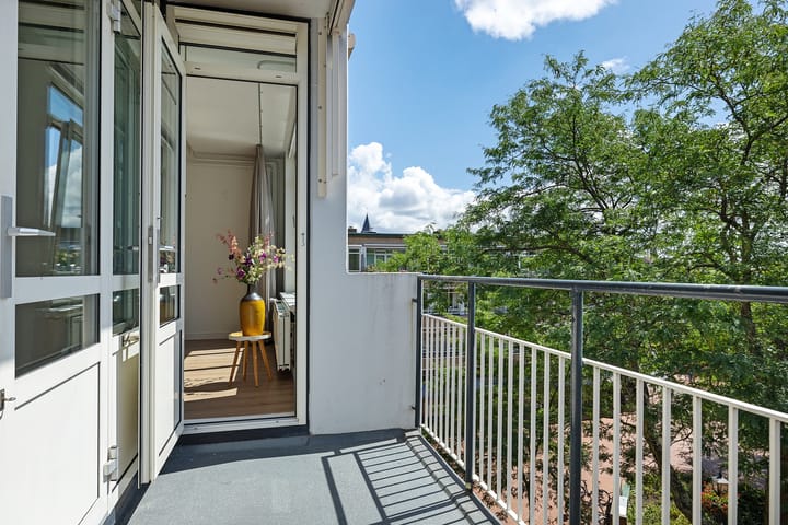 Foto 8 van Julianaplein 64