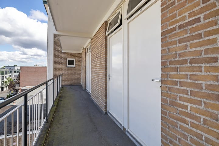 Foto 23 van Julianaplein 64