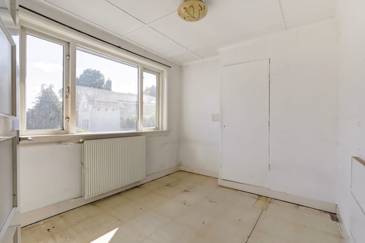 Photo 15 of Swaefkenstraat 9