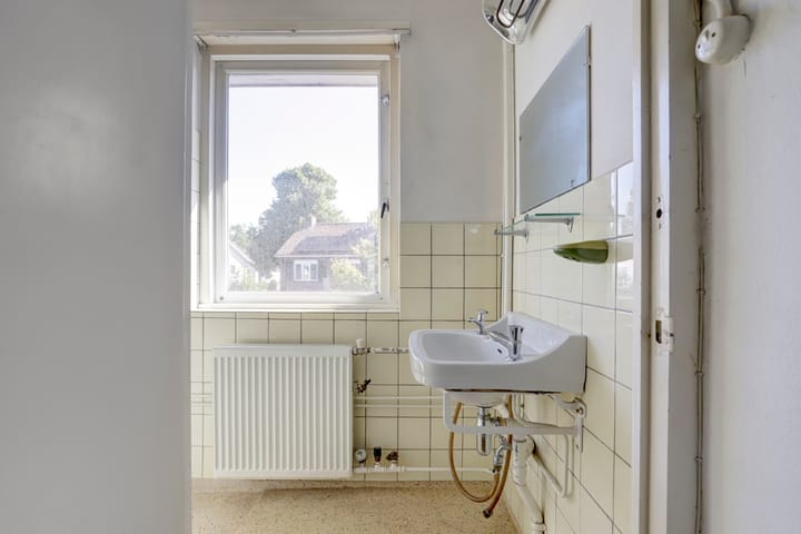 Photo 18 of Swaefkenstraat 9