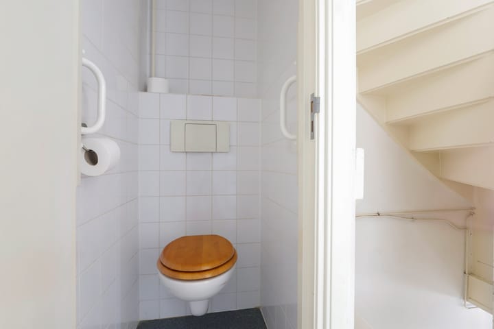 Photo 21 of Swaefkenstraat 9