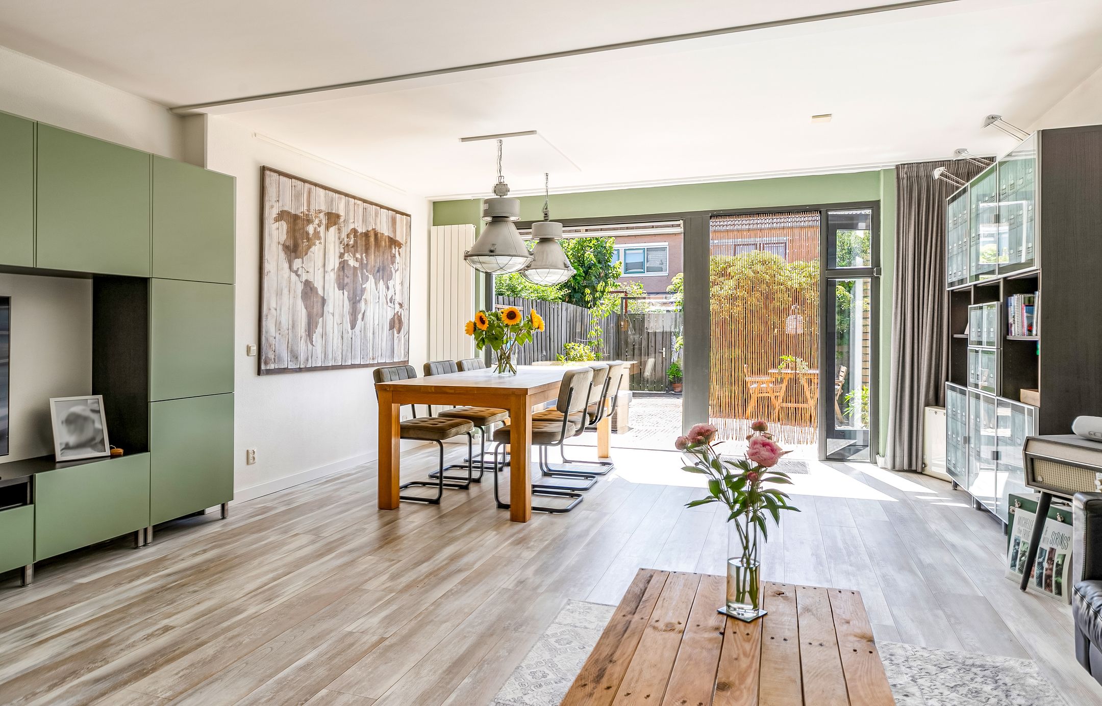 Photo 18 of Meidoornstraat 48