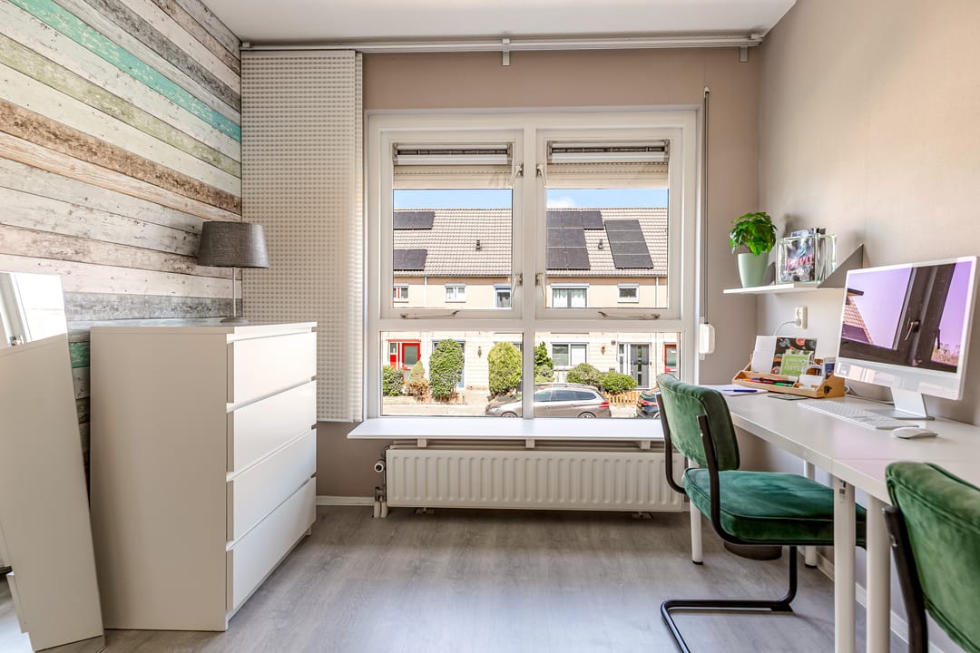 Photo 43 of Meidoornstraat 48