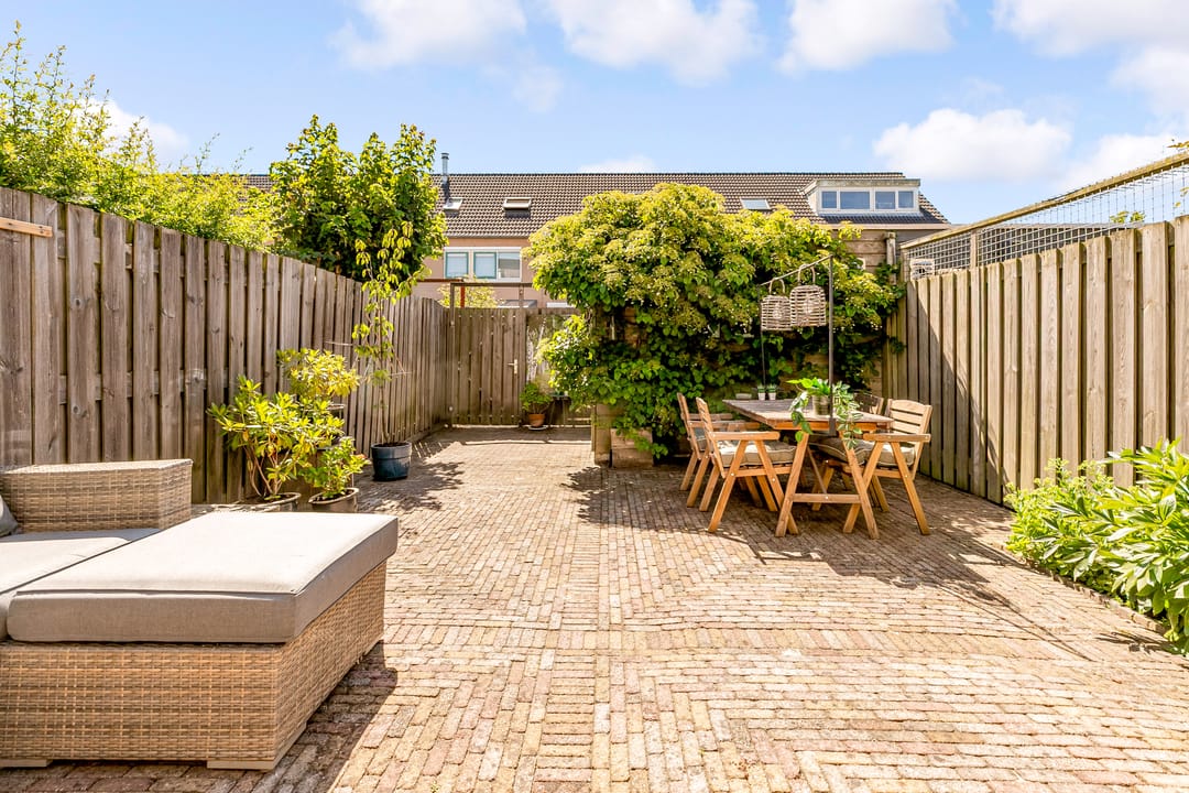 Photo 56 of Meidoornstraat 48