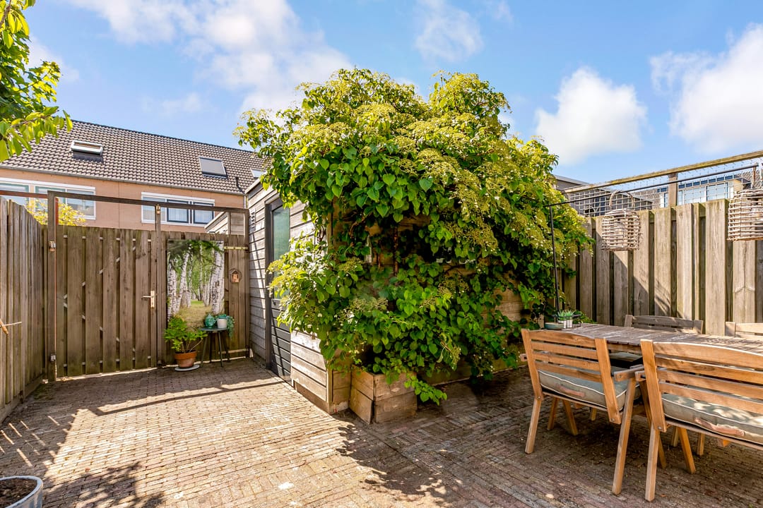 Photo 62 of Meidoornstraat 48