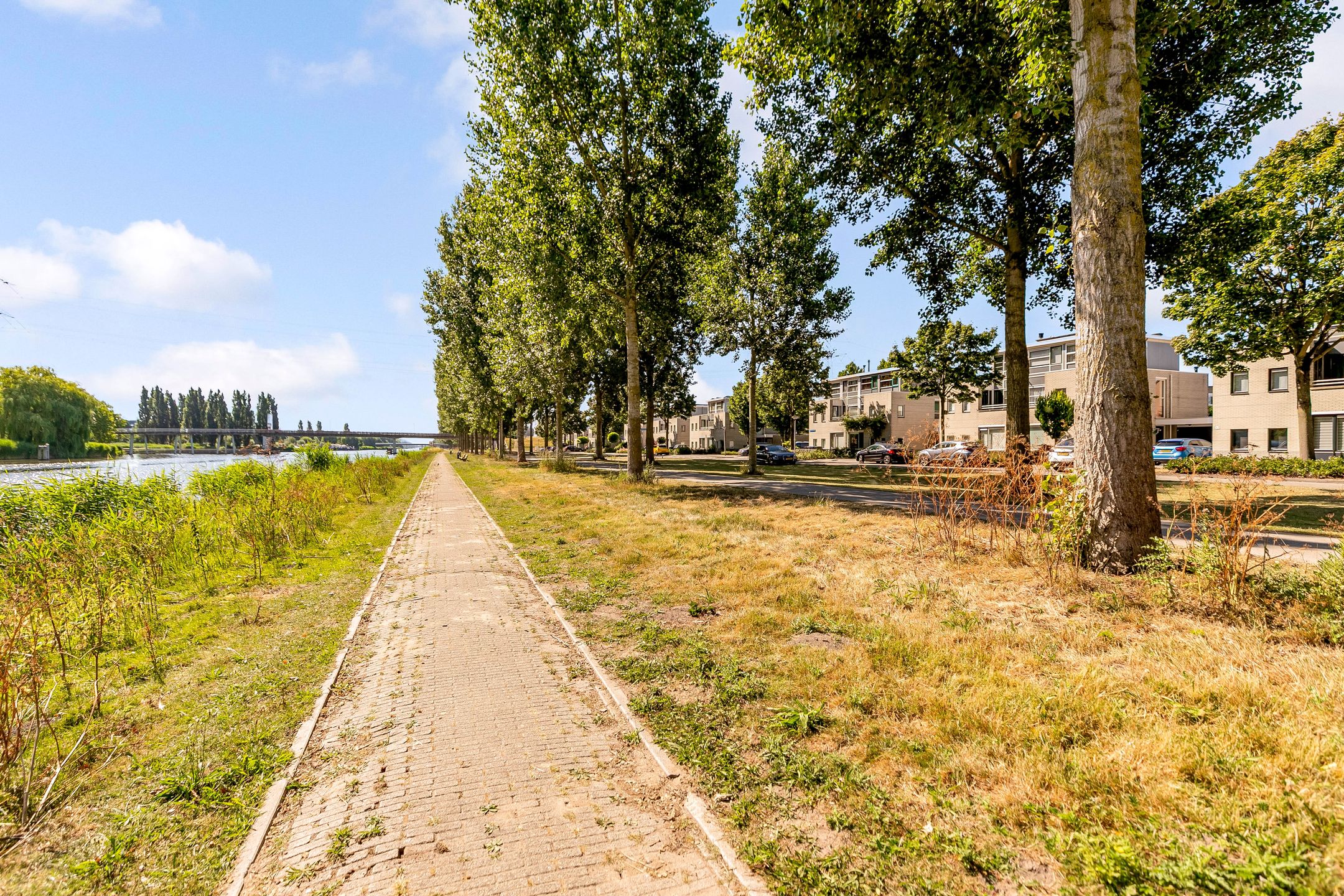 Photo 72 of Meidoornstraat 48