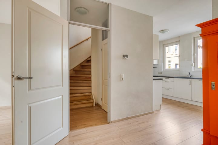 Foto 11 van Zwaanstraat 15