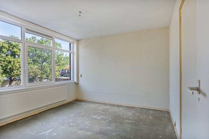 Photo 15 of Freesiastraat 8