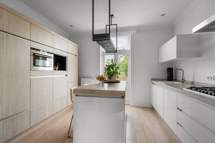 Photo 4 of Koninginnelaan 97