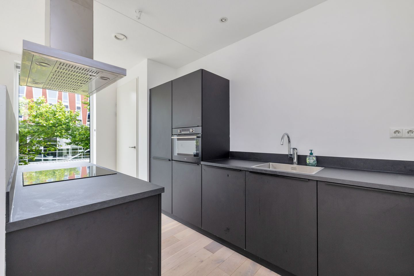 Foto 14 van Leemhorststraat 48