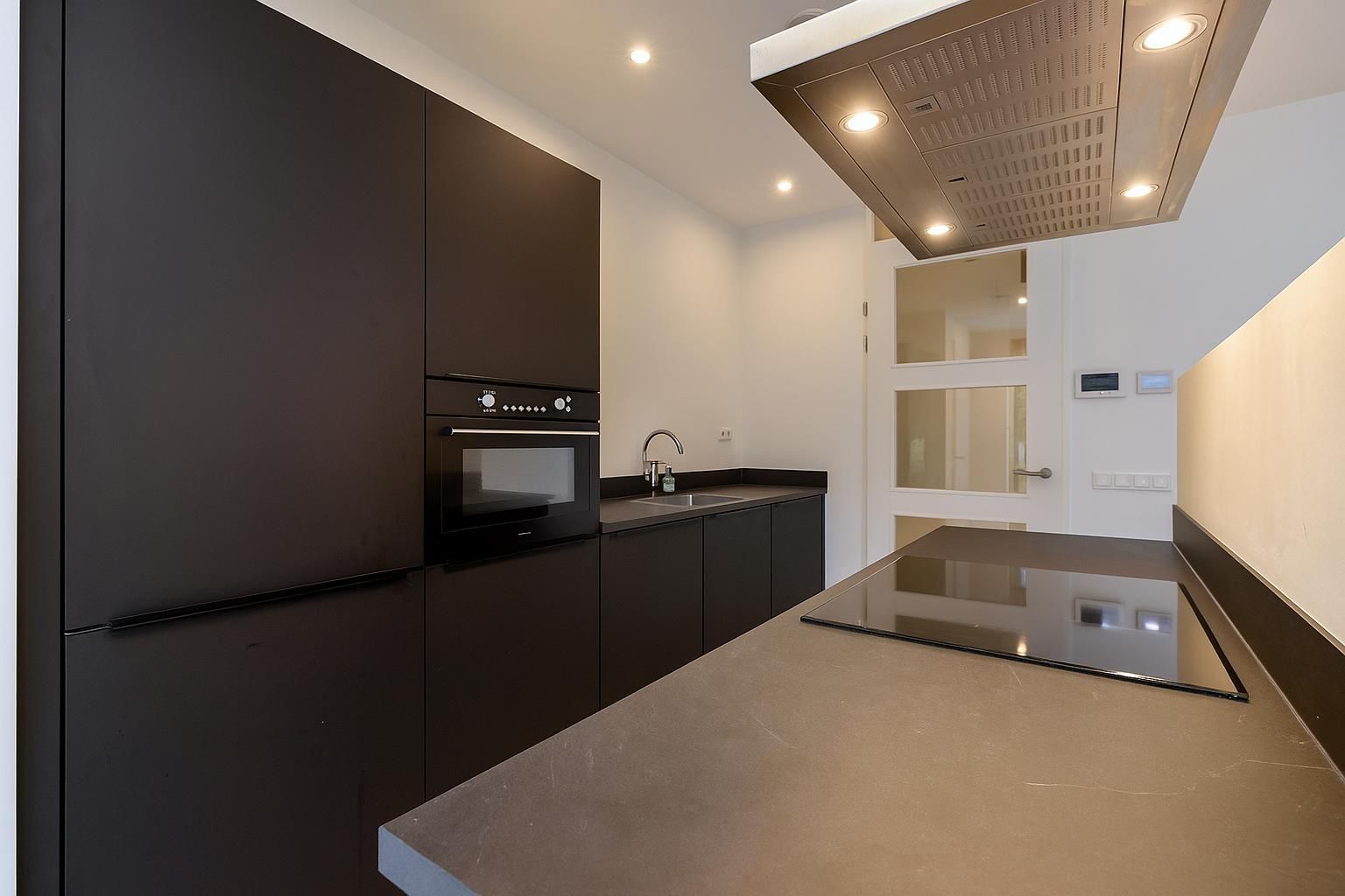 Foto 15 van Leemhorststraat 48