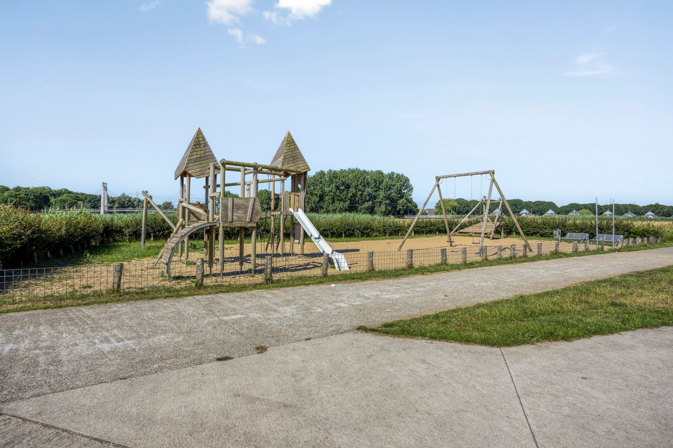 Foto 36 van Regenboogweg 61