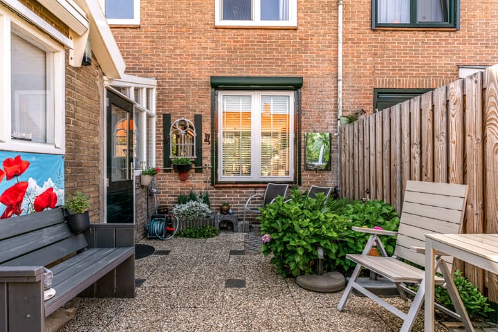 Foto 16 van Elzenlaantje 10