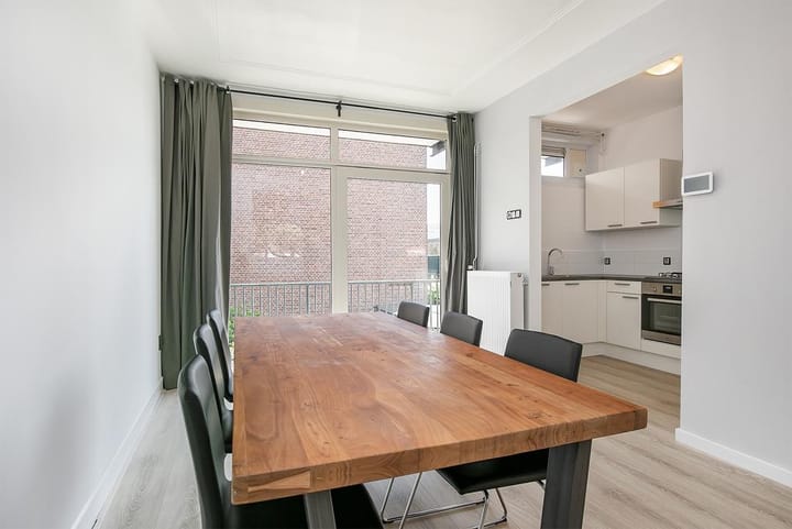 Foto 8 van Caan van Necklaan 162