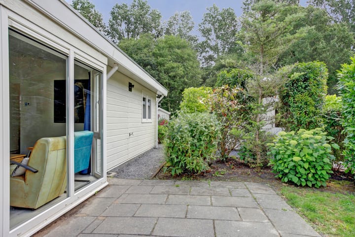 Foto 25 van Molengroet 1-716