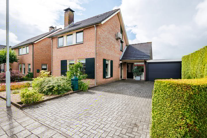 Foto 1 van Hoge Es 12