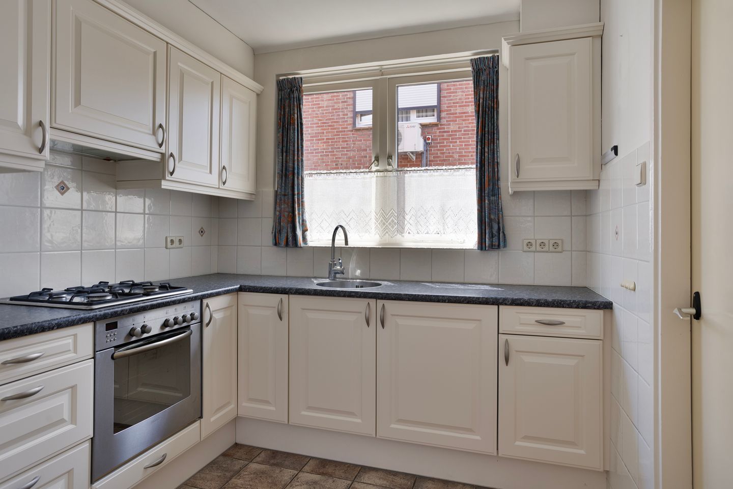 Foto 10 van Freule van Dorthstraat 44