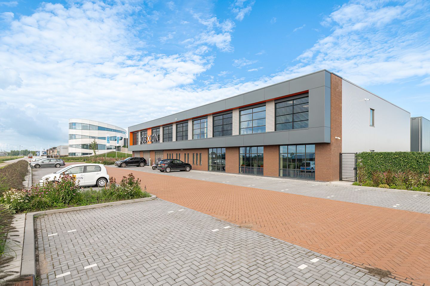 View photo 2 of De Harpen 2