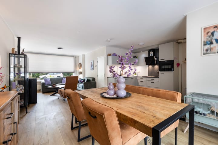 Foto 12 van Bruggertstraat 3