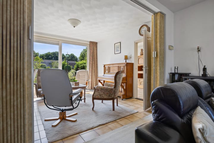 Foto 9 van Sassenheimseweg 8