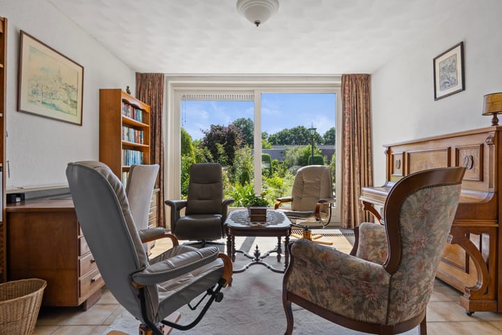 Foto 10 van Sassenheimseweg 8