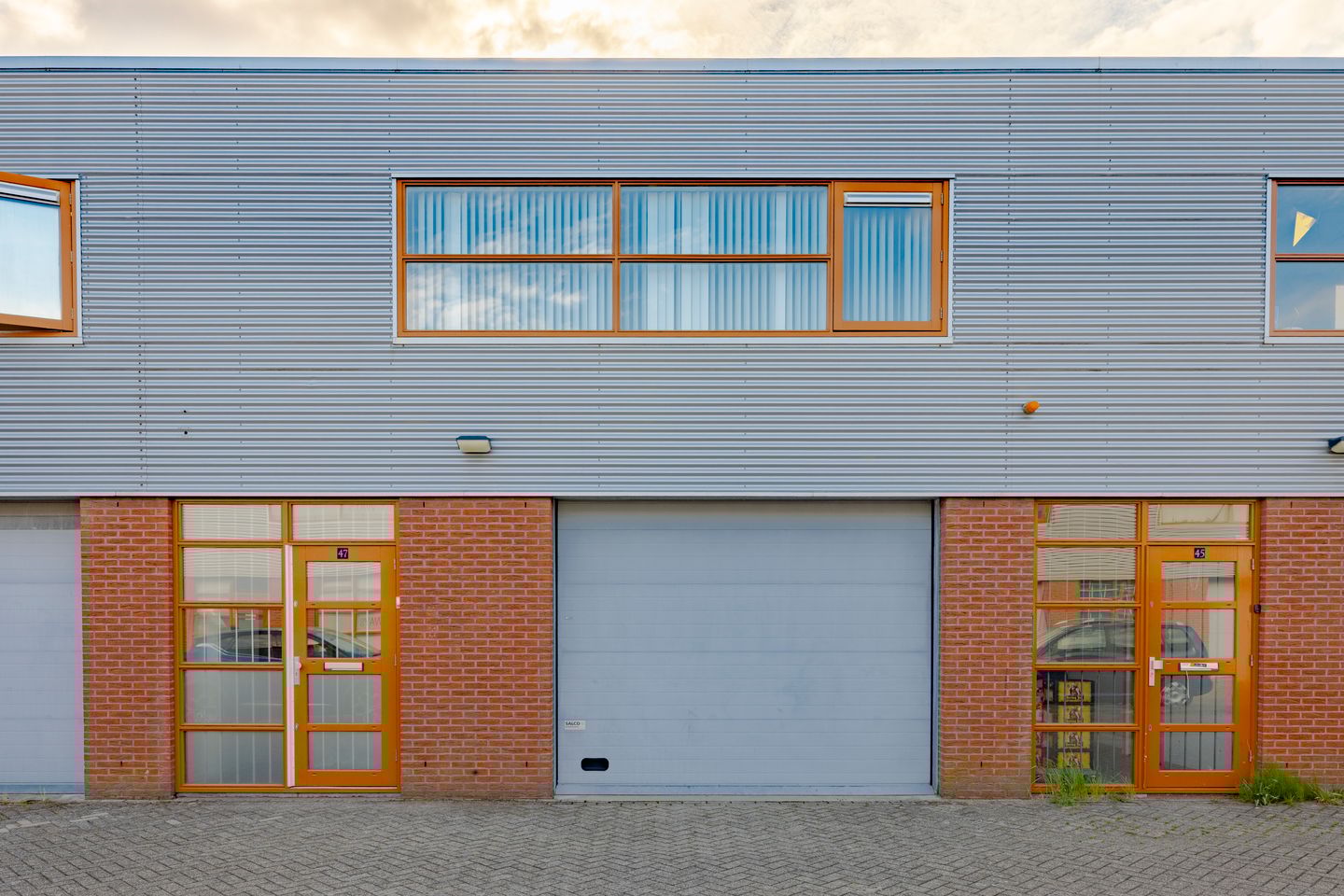 View photo 1 of Wateringweg 47