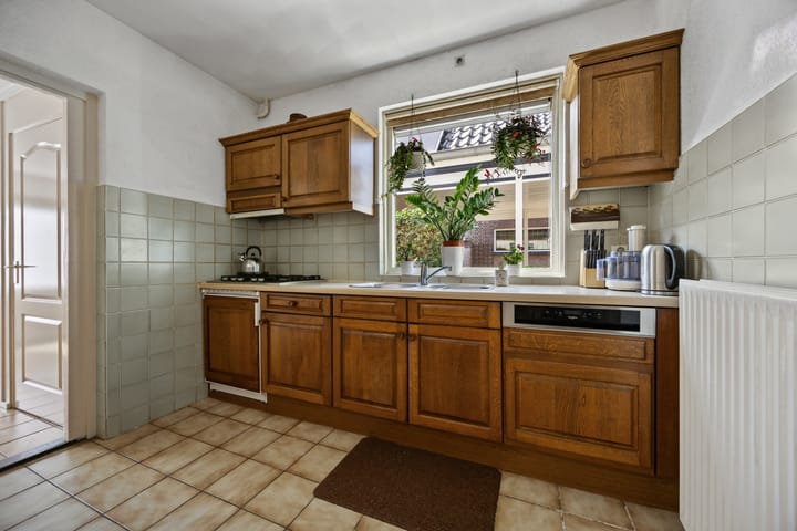 Foto 17 van Sassenheimseweg 8