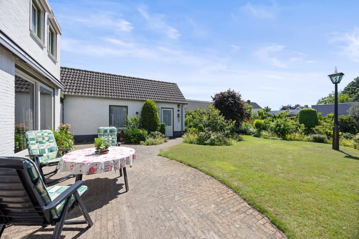 Foto 42 van Sassenheimseweg 8