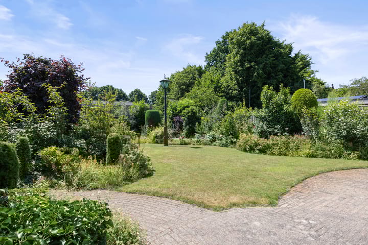 Foto 43 van Sassenheimseweg 8