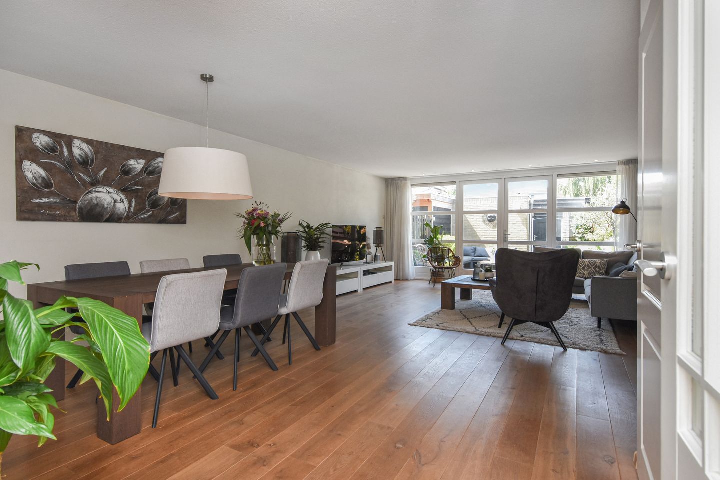 Photo 10 of Aalbersestraat 7