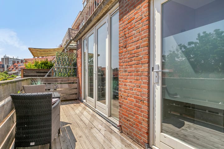 Photo 8 of Burgemeester Engelbertsstraat 36