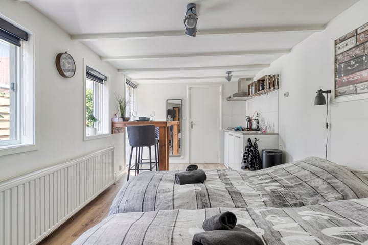 Photo 20 of Burgemeester Engelbertsstraat 36