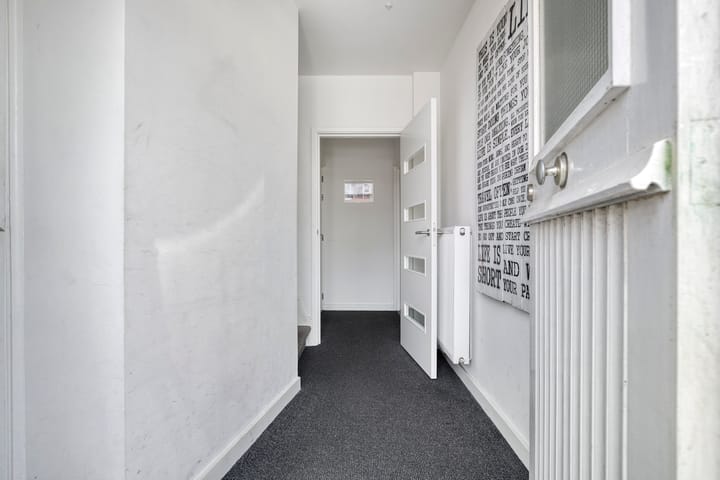 Photo 27 of Burgemeester Engelbertsstraat 36