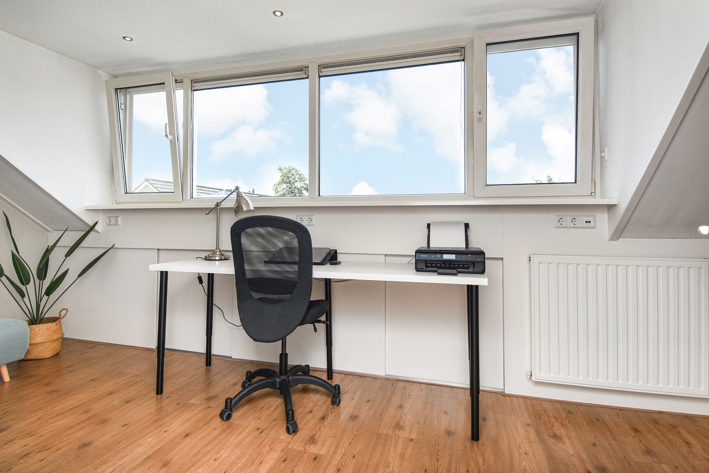 Photo 49 of Aalbersestraat 7