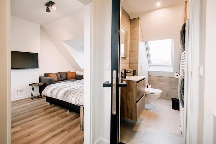 Photo 38 of Burgemeester Engelbertsstraat 36